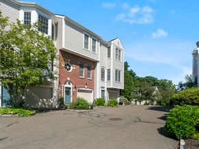 80 Bywater Lane 80, Bridgeport CT 06605