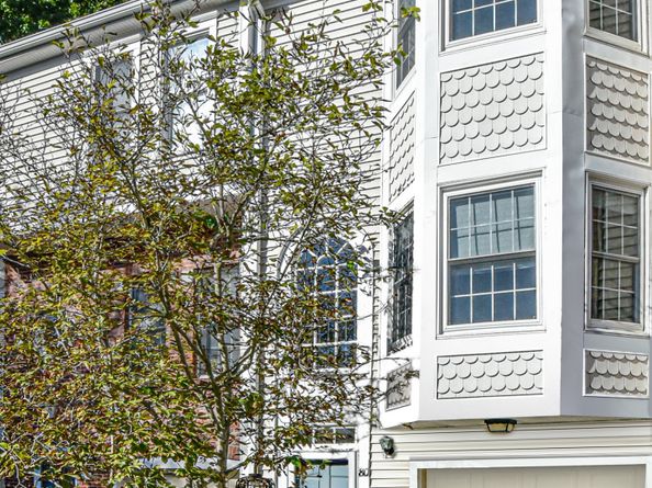 80 Bywater Lane 80, Bridgeport CT 06605