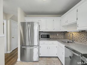 150 Hope Street 14, Stamford CT 06906