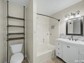 150 Hope Street 14, Stamford CT 06906