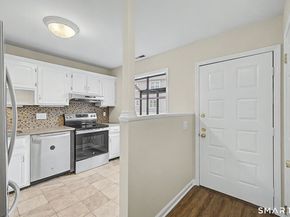 150 Hope Street 14, Stamford CT 06906