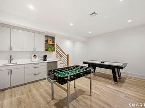 9 White Barns Lane 9, Norwalk CT 06851