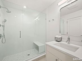 9 White Barns Lane 9, Norwalk CT 06851