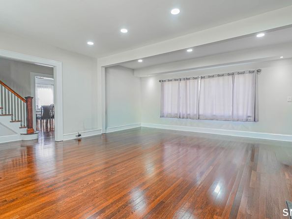 1210 Laurel Avenue, Bridgeport CT 06604