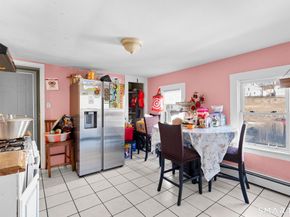 202-204 James Street, Bridgeport CT 06604
