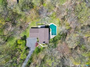 18 Ledgewood Road, Redding CT 06896