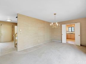 18 Ledgewood Road, Redding CT 06896