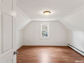 2 Manhassett Trail, Shelton CT 06484