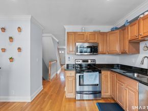 85 Camp Avenue APT 18B, Stamford CT 06907