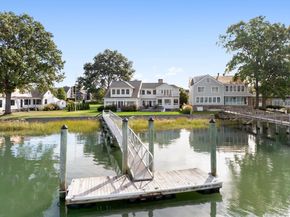 9 Sylvester Court, Norwalk CT 06855