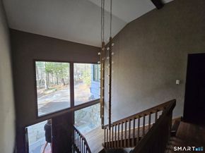 677 W Hill Road, Stamford CT 06902
