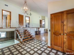 9 Delno Drive, Danbury CT 06811