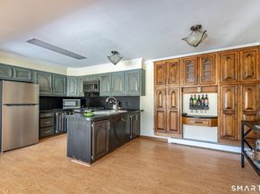 9 Delno Drive, Danbury CT 06811