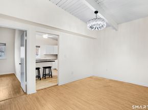 1452 Melville Avenue 1452, Fairfield CT 06825