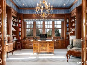 10 Shorehaven Road, Norwalk CT 06855