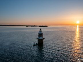 10 Shorehaven Road, Norwalk CT 06855
