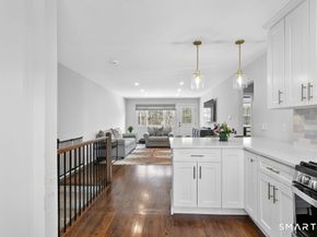 245 Unquowa Road 2, Fairfield CT 06824