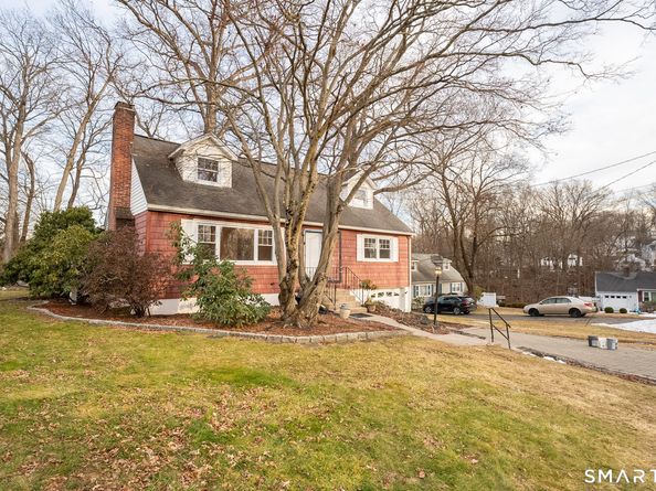 20 Oak Ridge Gate, Danbury CT 06810