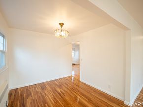 20 Oak Ridge Gate, Danbury CT 06810