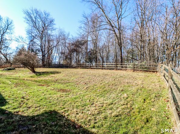 6 Palmer Road, Danbury CT 06811