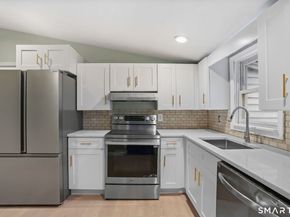 71 Picketts Ridge Road, Redding CT 06896