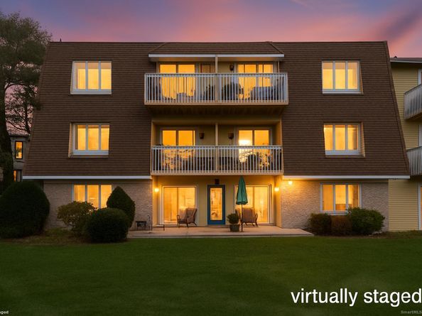 61 Seaview Avenue APT 76, Stamford CT 06902