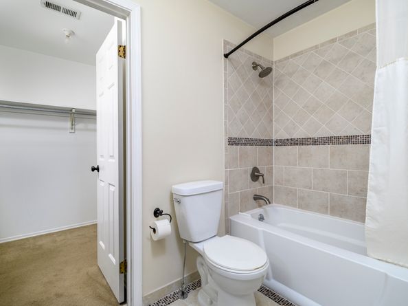 61 Seaview Avenue APT 76, Stamford CT 06902