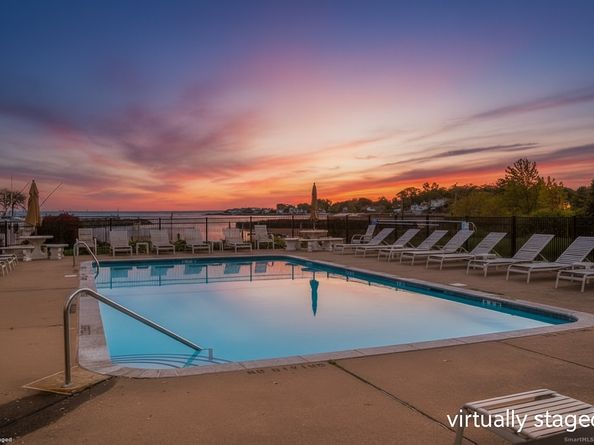 61 Seaview Avenue APT 76, Stamford CT 06902