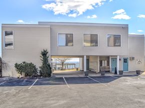 61 Seaview Avenue APT 76, Stamford CT 06902