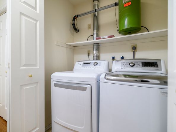 61 Seaview Avenue APT 76, Stamford CT 06902