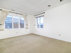 61 Seaview Avenue APT 76, Stamford CT 06902