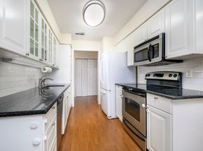 61 Seaview Avenue APT 76, Stamford CT 06902