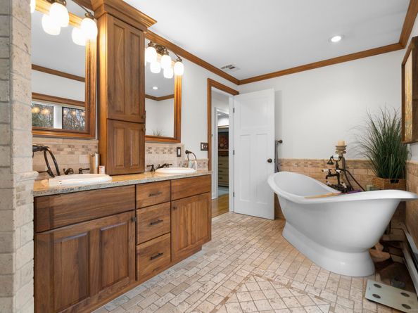 57 Gray Rock Road, Trumbull CT 06611