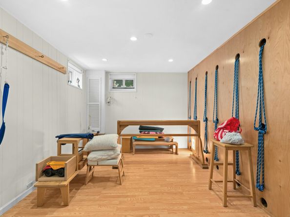 85 Hirsch Road, Stamford CT 06905