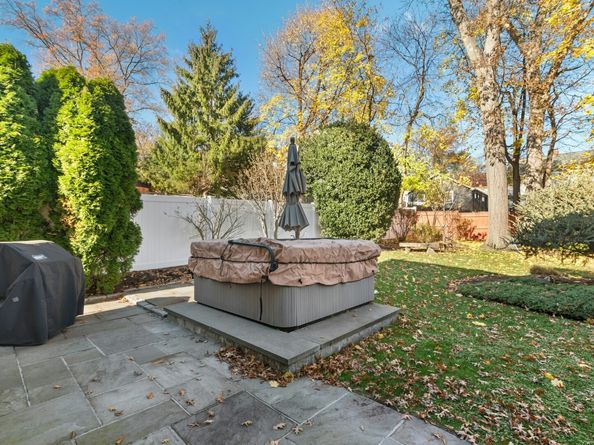 85 Hirsch Road, Stamford CT 06905