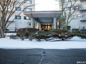 3200 Park Avenue 5F1, Bridgeport CT 06604