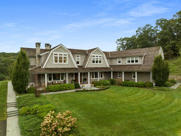 294 Maple Road, Easton CT 06612