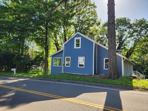 2449 Huntington Turnpike, Trumbull CT 06611