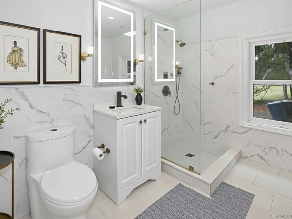 2449 Huntington Turnpike, Trumbull CT 06611