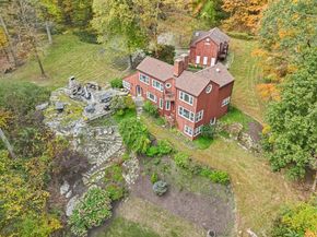 56 Cross Highway, Redding CT 06896