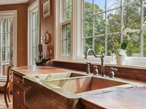 56 Cross Highway, Redding CT 06896