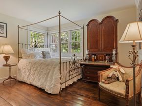 56 Cross Highway, Redding CT 06896