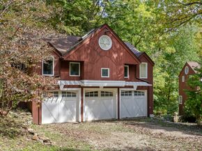 56 Cross Highway, Redding CT 06896
