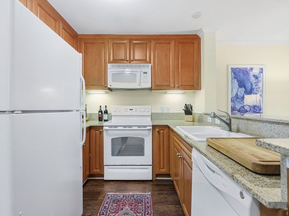 2 Homestead Lane 410, Greenwich CT 06831