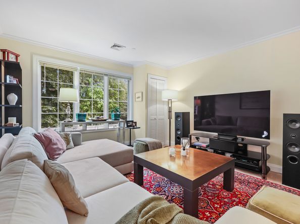 2 Homestead Lane 410, Greenwich CT 06831
