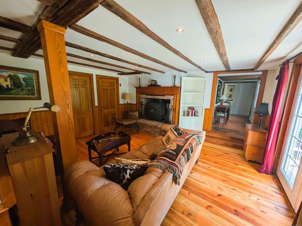 47 Hollow Tree Ridge Road, Darien CT 06820