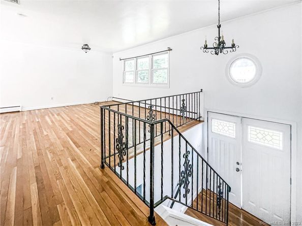 4 Robert Lane, Westport CT 06880