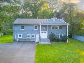 4 Robert Lane, Westport CT 06880