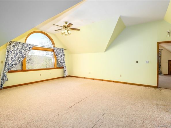 5 Laurel Hill Road N, Sherman CT 06784