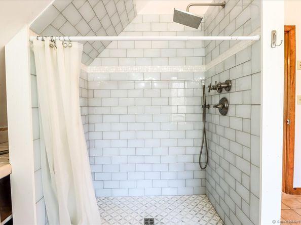 5 Laurel Hill Road N, Sherman CT 06784